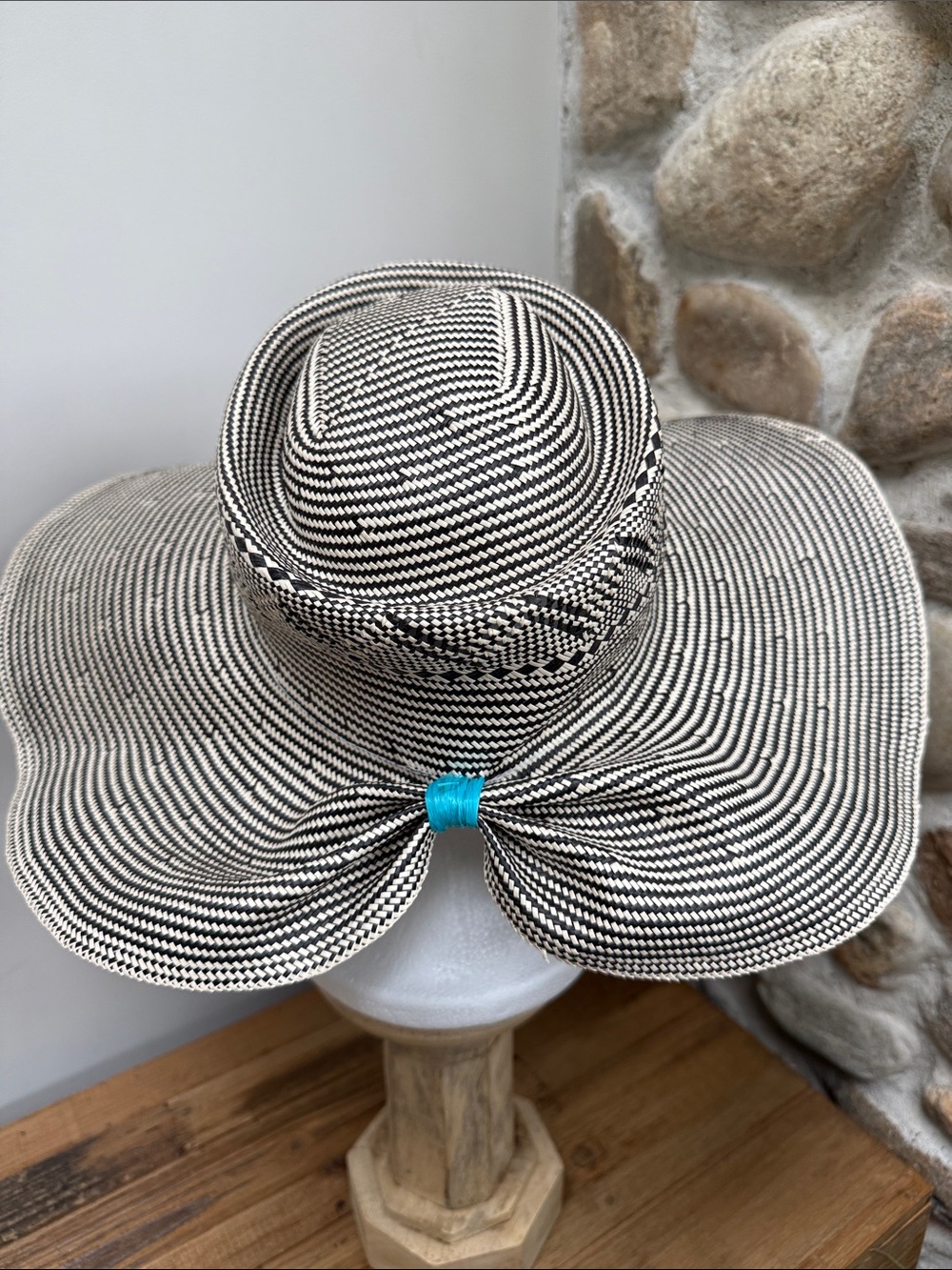 Jennifer Ouellette Paraiso Wide Brim Sun Hat - Picture 7 of 10